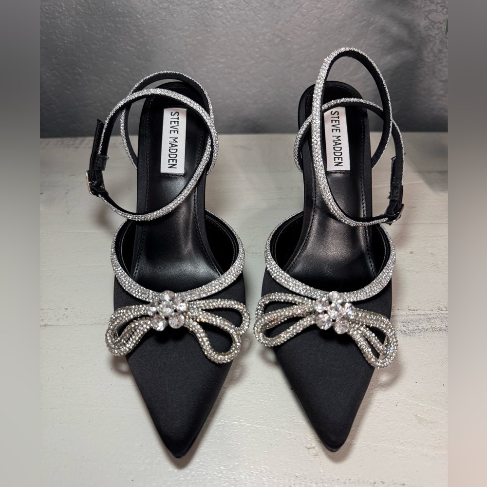 Steve Madden “Viable” Black Heels Size 8